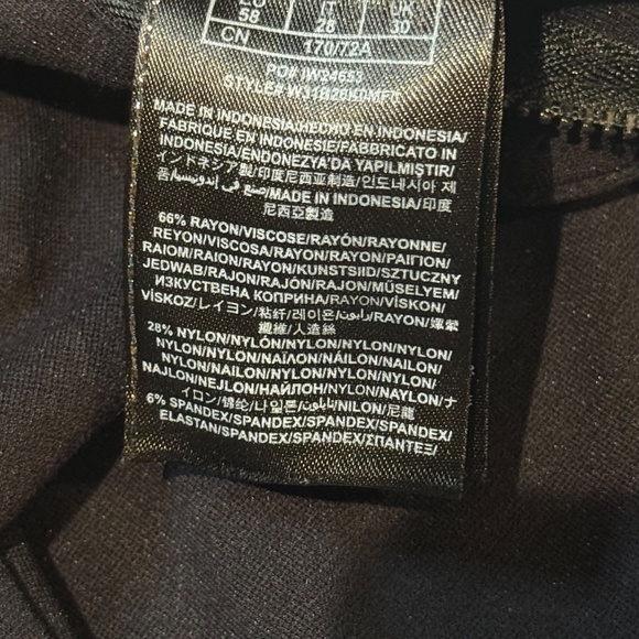 GUESS Ankle Zip Pants - Picture 6 of 11